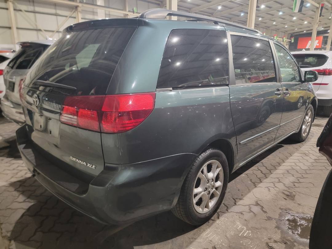 2004 TOYOTA SIENNA — 188839 Miles — Lot S096272 - Marhaba Auctions Used Cars - Image 4