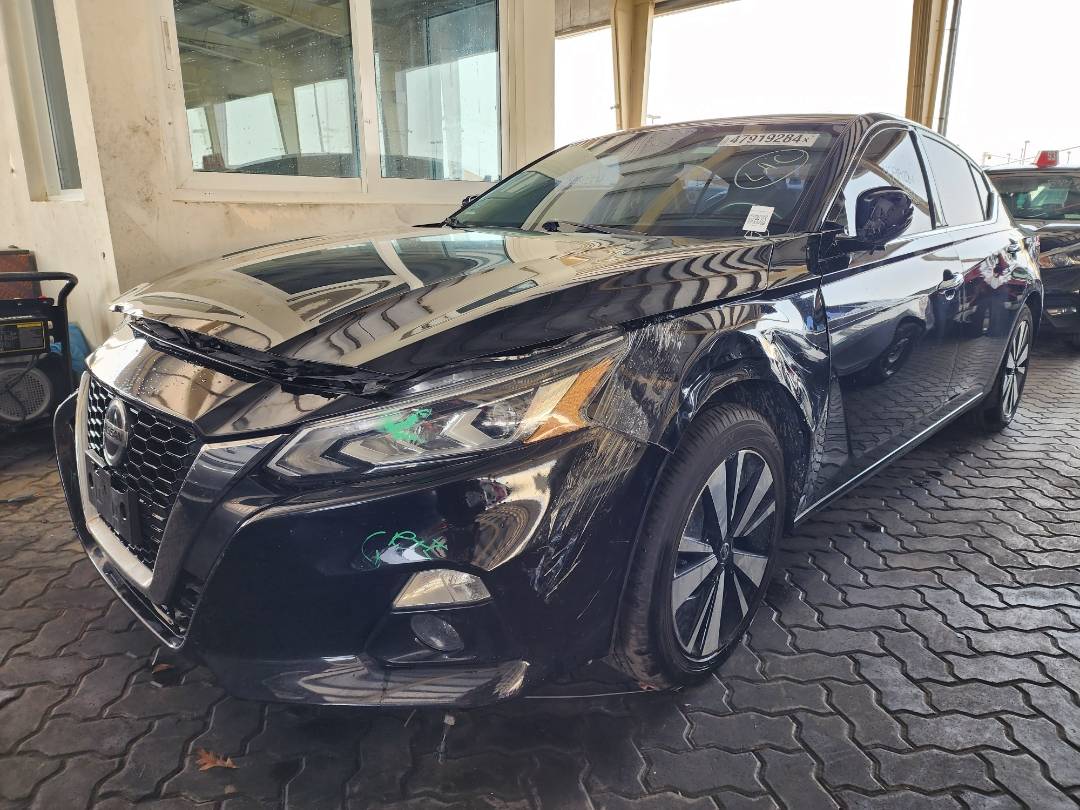 2020 NISSAN ALTIMA — 134998 Miles — Lot 41132 — Souq - Marhaba Auctions Used Cars - Image 3