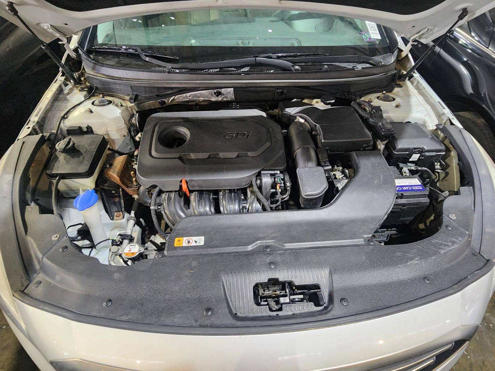 2015 HYUNDAI SONATA — 164397 Miles — Lot FH053750 — Al Quoz - Marhaba Auctions Used Cars - Image 12