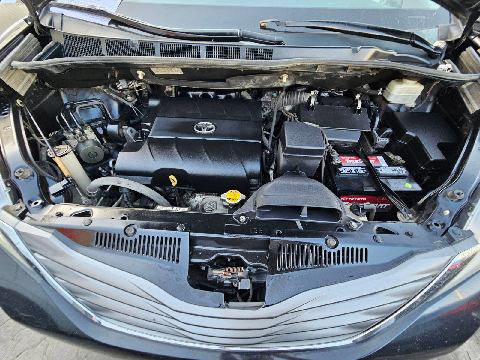 TOYOTA SIENNA 2013 - Marhaba Auction Used Cars - Image 11