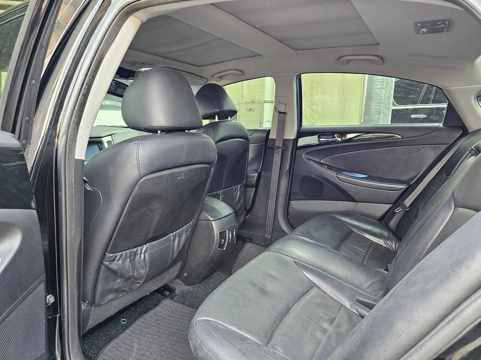 HYUNDAI SONATA 2010 - Marhaba Auction Used Cars - Image 6