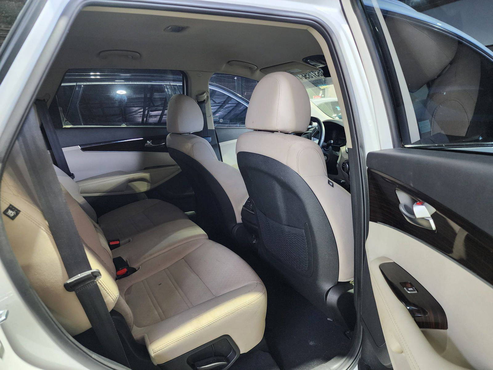 KIA SORENTO 2019 - Marhaba Auction Used Cars - Image 5