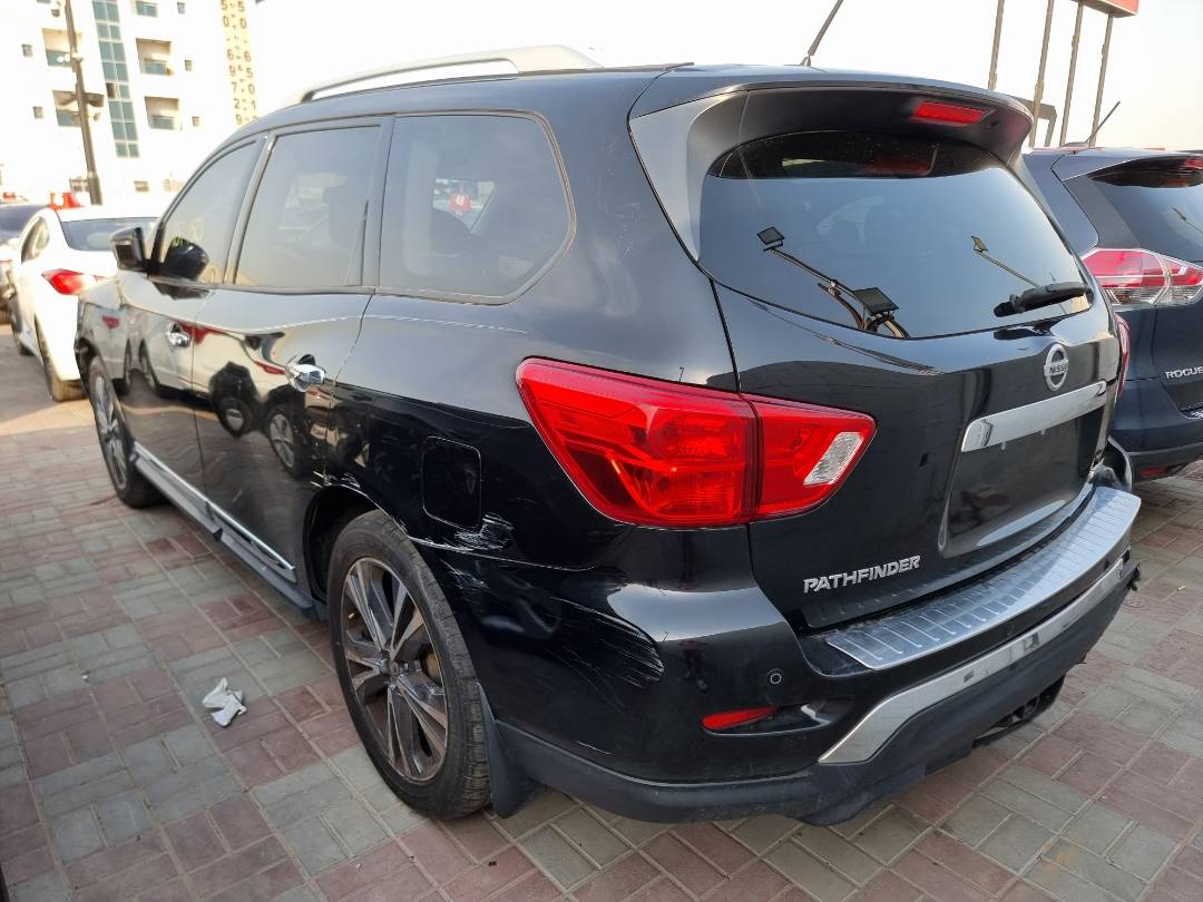 2018 NISSAN PATHFINDER — 107950 Miles — Lot 215478 — Souq - Marhaba Auctions Used Cars - Image 5