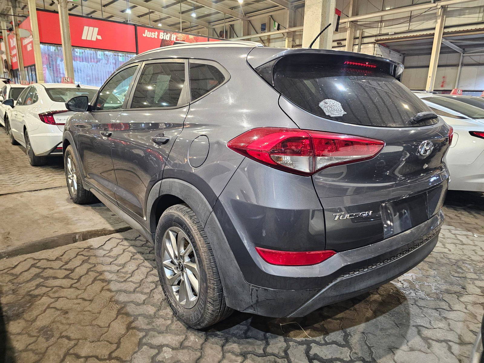 2017 HYUNDAI TUCSON — 164522 Miles — Lot HU295463 — Souq - Marhaba Auctions Used Cars - Image 29