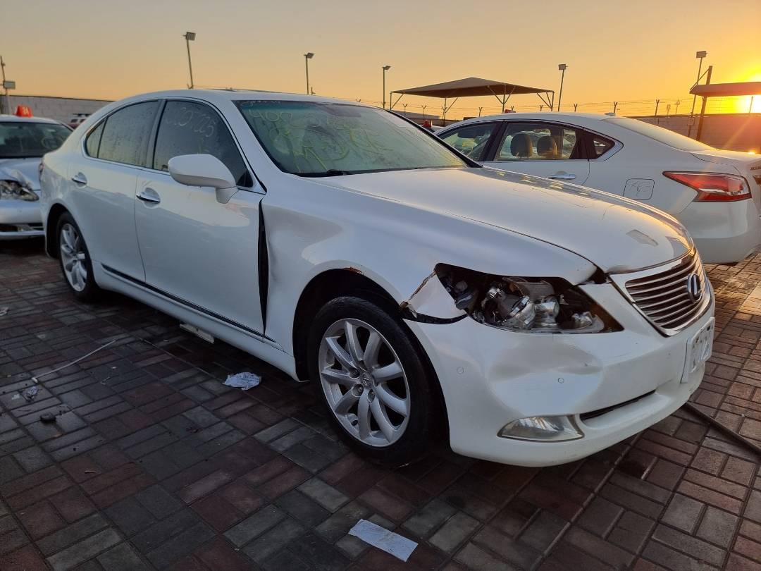 2008 LEXUS LS 460 — 185547 Miles — Lot 125487 — Ind. 12 - Marhaba Auctions Used Cars - Image 3