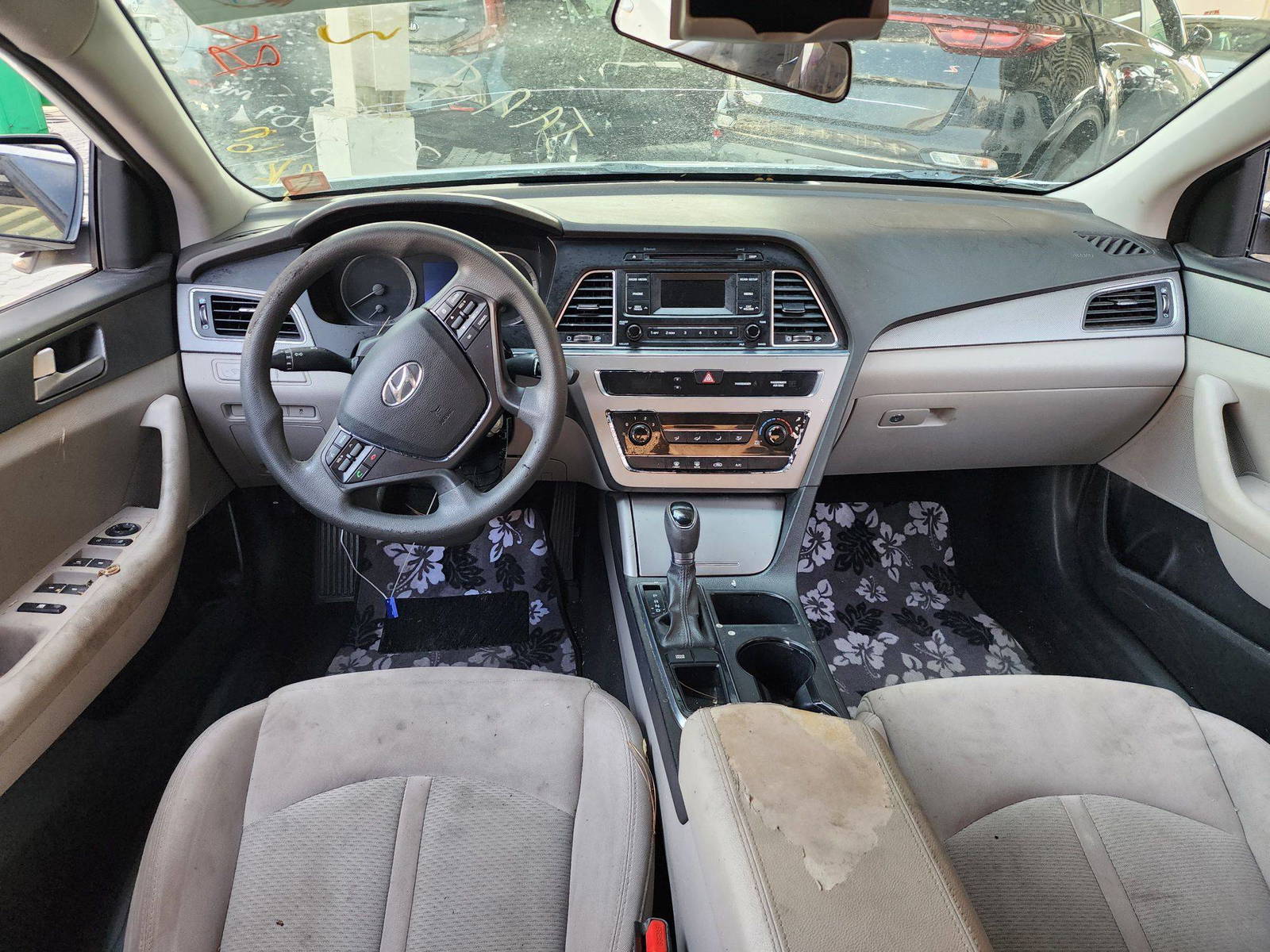 2015 HYUNDAI SONATA — 154947 Miles — Lot 39520339 — Souq - Marhaba Auctions Used Cars - Image 7