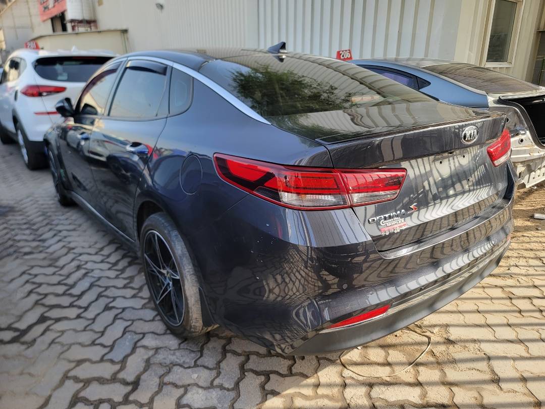 2018 KIA OPTIMA — 211360 Miles — Lot 3XJG252213 — Main - Marhaba Auctions Used Cars - Image 4