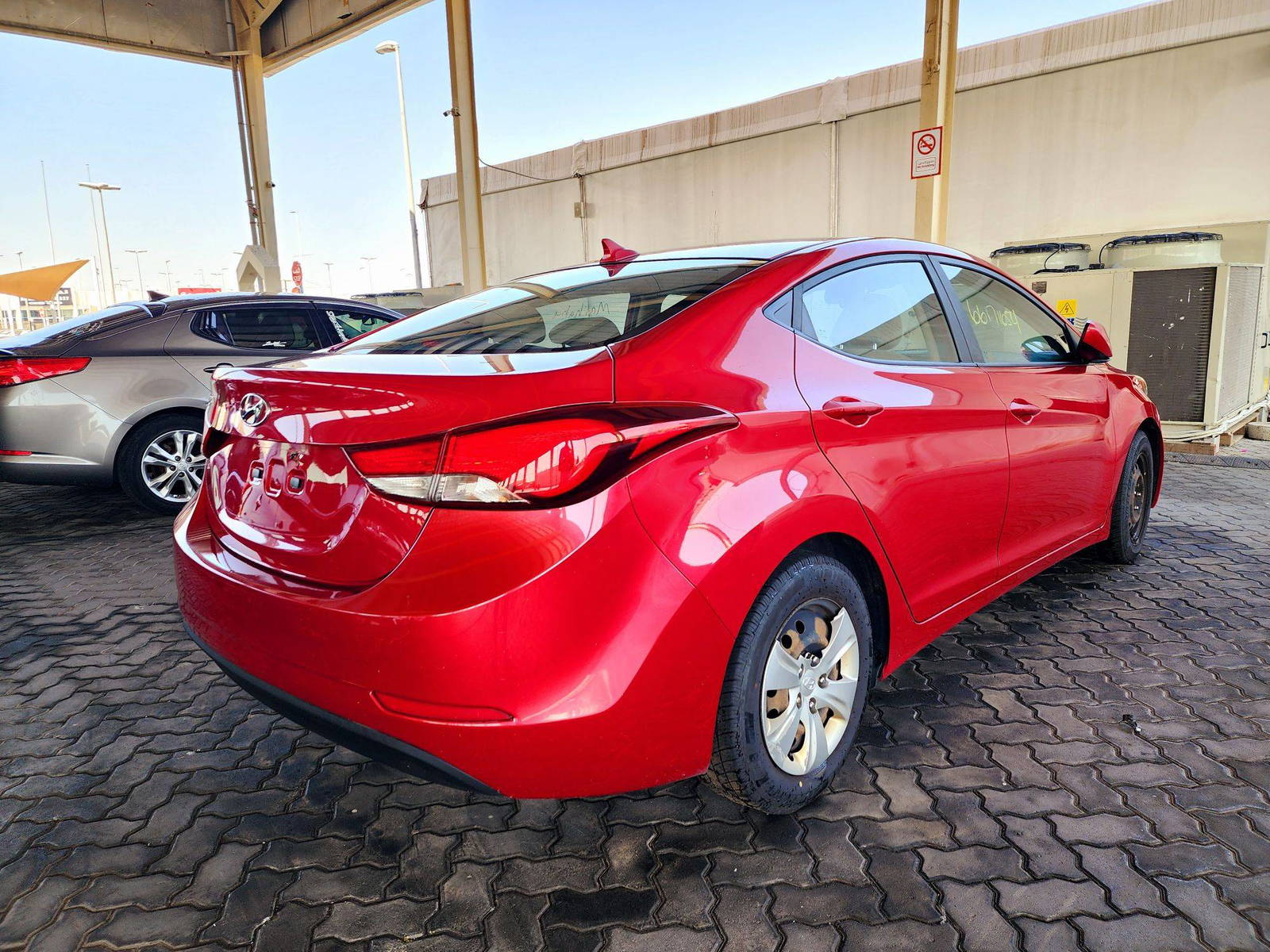 2016 HYUNDAI ELANTRA — 131936 Miles — Lot 66171654 — Souq - Marhaba Auctions Used Cars - Image 3