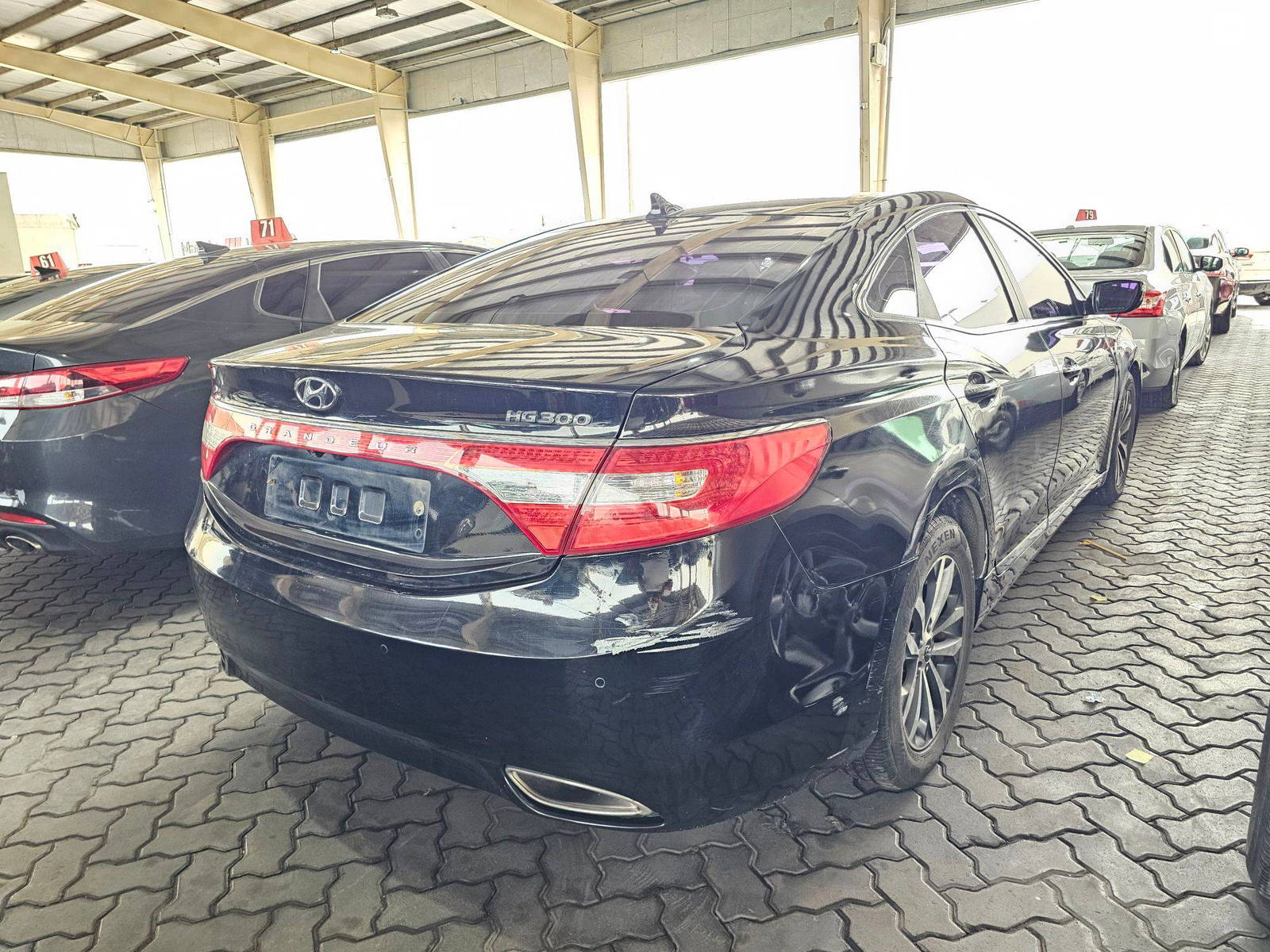 2011 HYUNDAI GRANDEUR — 121312 KM — Lot 051122 — Main - Marhaba Auctions Used Cars - Image 4
