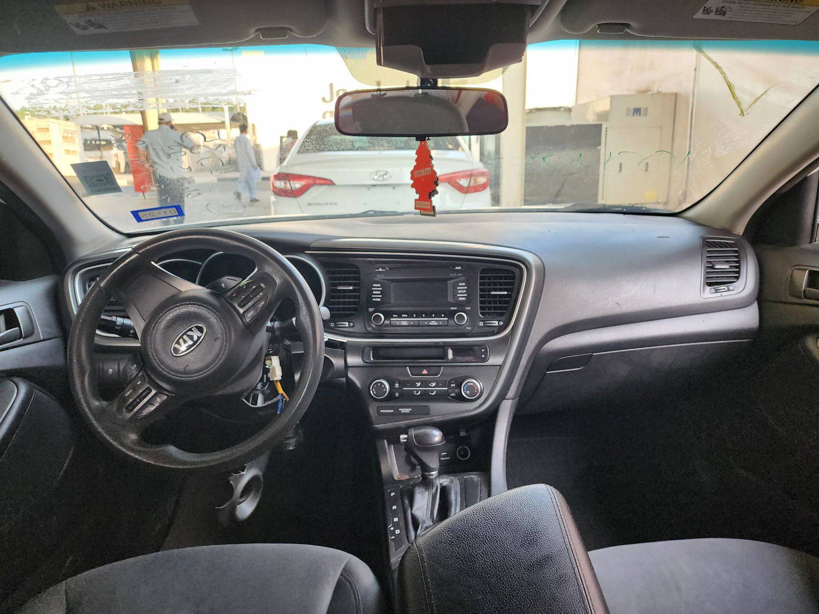 2015 KIA OPTIMA — 166629 Miles — Lot 60893034 — Souq - Marhaba Auctions Used Cars - Image 8
