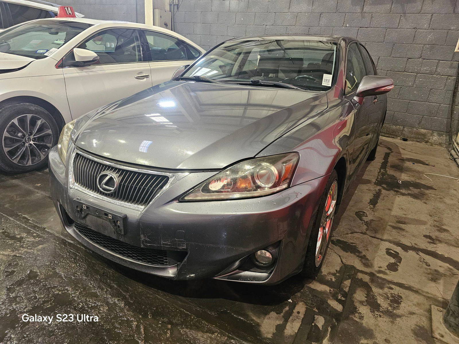 2012 LEXUS IS 250 — 173832 Miles — Lot 84203575 — Souq - Marhaba Auctions Used Cars - Image 3