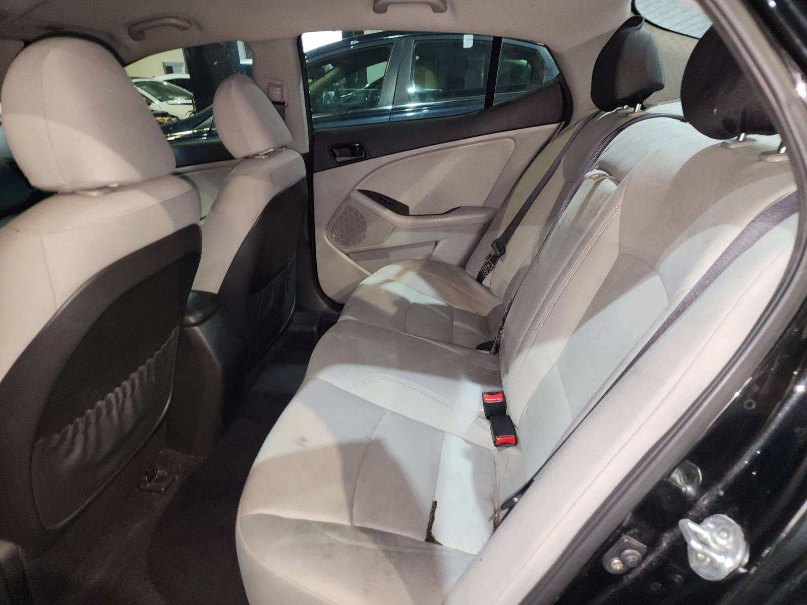 2015 KIA OPTIMA — 134669 Miles — Lot 78525683 — Al Quoz - Marhaba Auctions Used Cars - Image 6