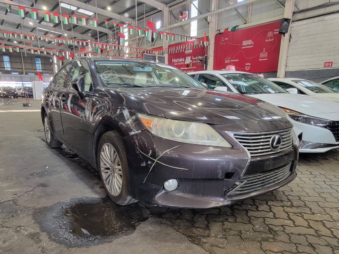 2013 LEXUS ES 350 — 137925 Miles — Lot 010063 — Main - Marhaba Auctions Used Cars - Image 4