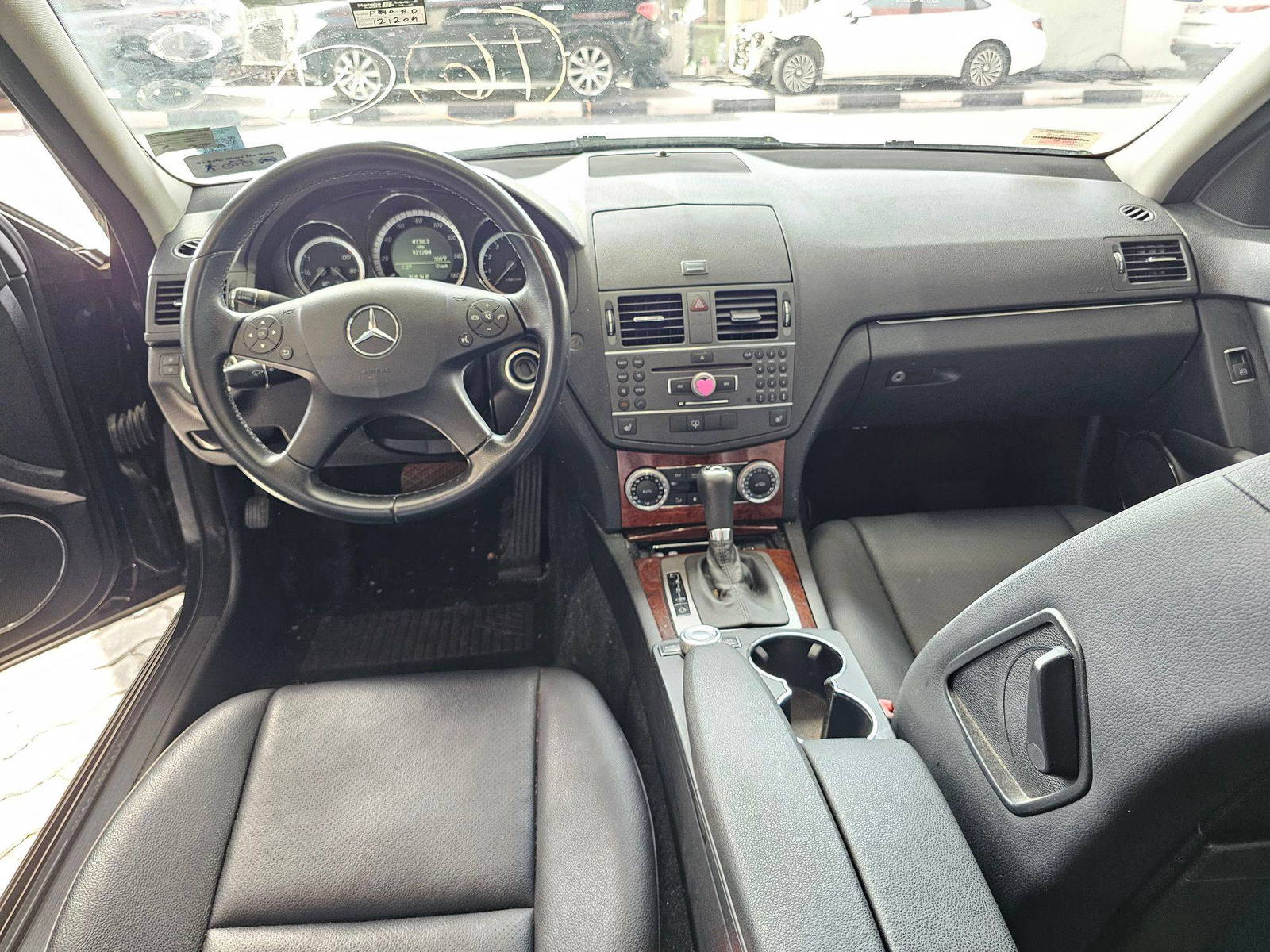 2011 MERCEDES BENZ C300 — 121204 Miles — Lot BB6BR154324 — Souq - Marhaba Auctions Used Cars - Image 7