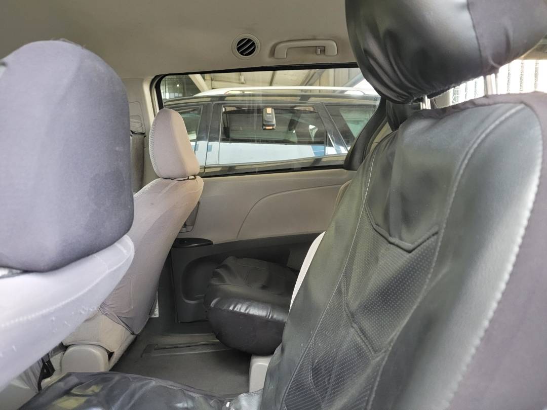 2017 TOYOTA SIENNA — 119297 KM — Lot S853219 — Main - Marhaba Auctions Used Cars - Image 5