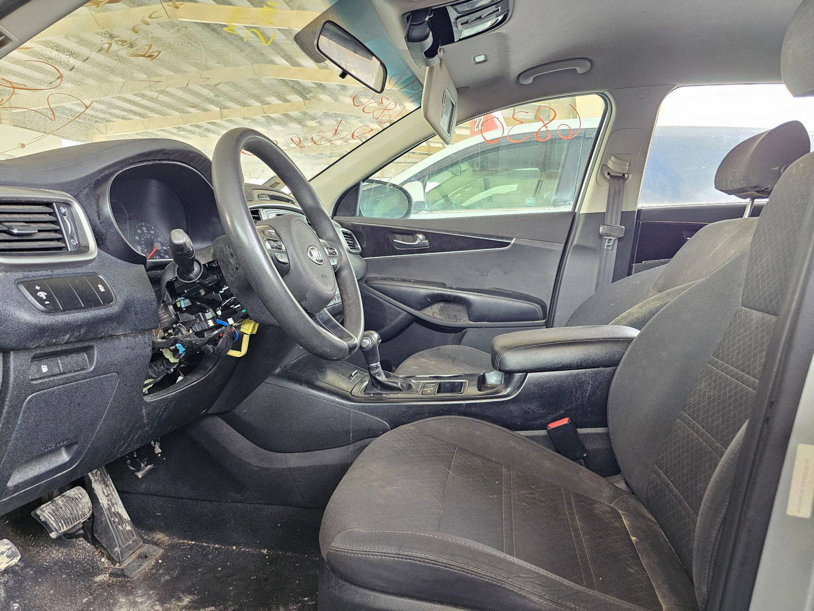 KIA SORENTO 2018 - Marhaba Auction Used Cars - Image 8