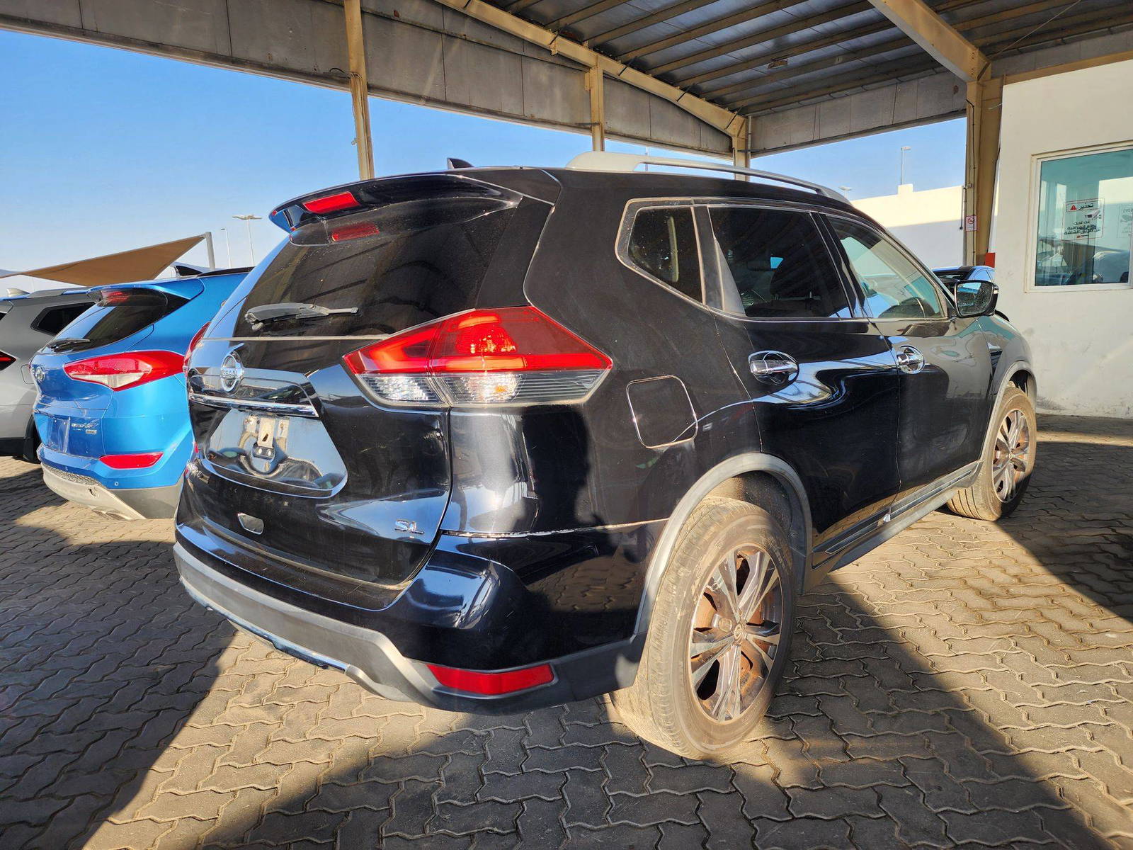 2018 NISSAN ROGUE — 111477 Miles — Lot 38564306 — Souq - Marhaba Auctions Used Cars - Image 3