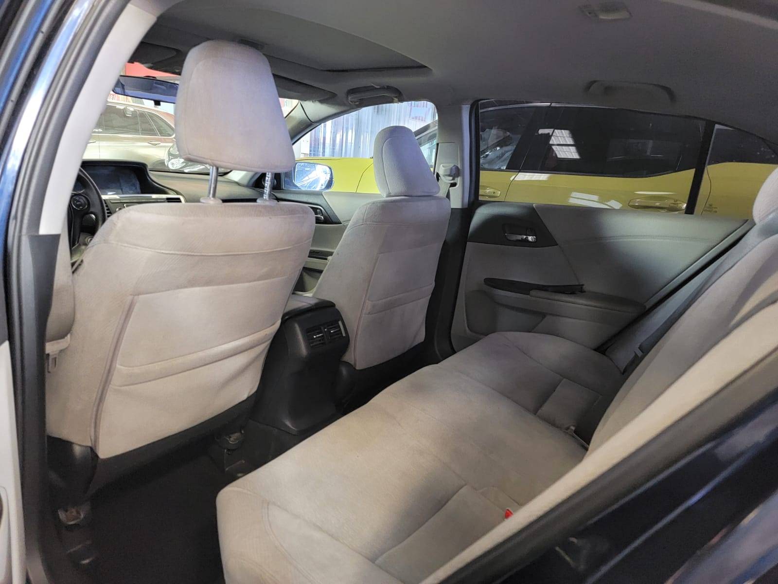 2015 HONDA ACCORD — 153263 Miles — Lot A073652 — Main - Marhaba Auctions Used Cars - Image 7