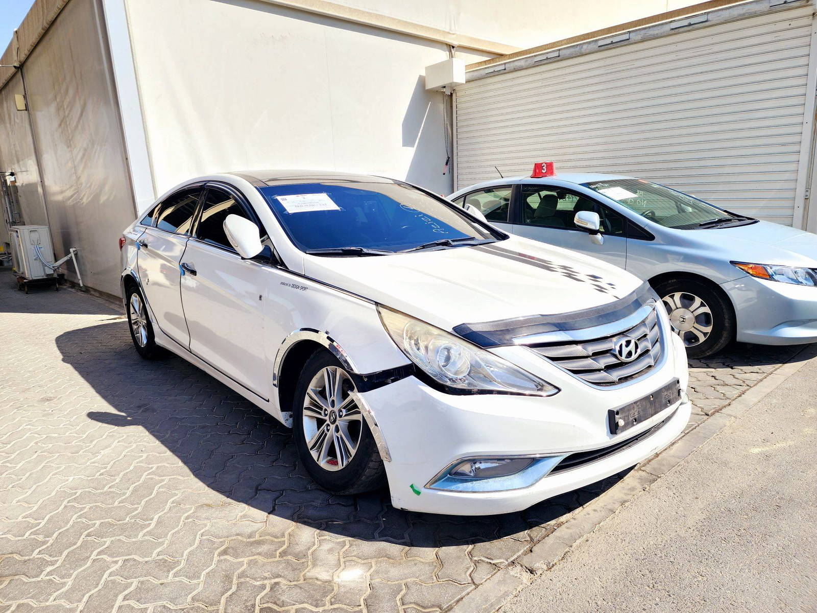 2010 HYUNDAI SONATA — 111806 KM — Lot 052945 — Souq - Marhaba Auctions Used Cars - Image 5