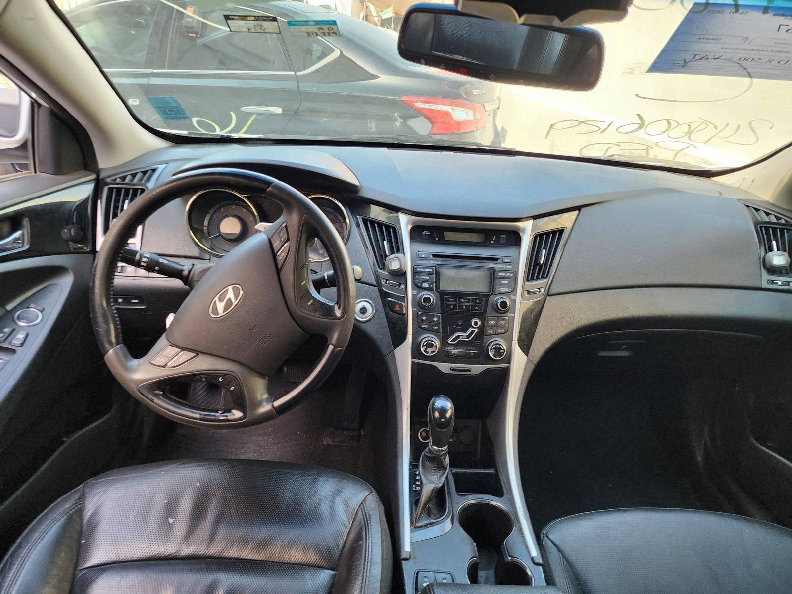 2013 HYUNDAI SONATA — 212339 Miles — Lot 23344 — Al Quoz - Marhaba Auctions Used Cars - Image 8