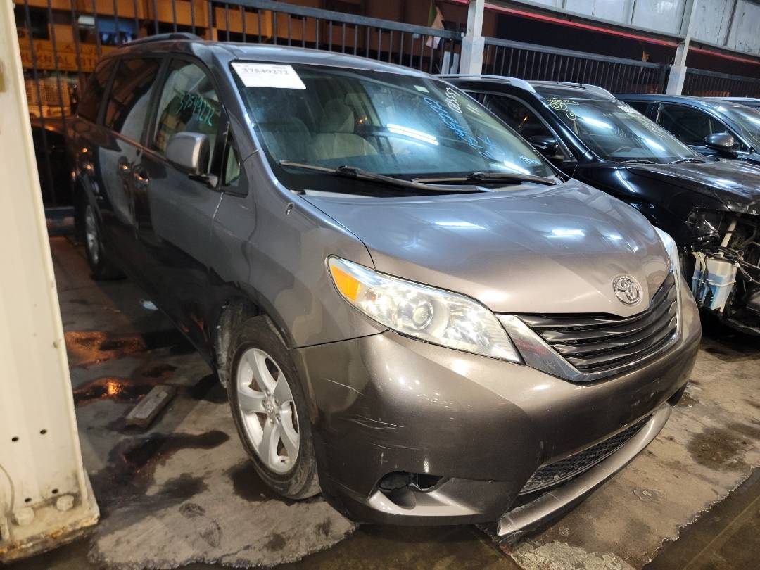 2011 TOYOTA SIENNA — 186216 Miles — Lot 37549272 - Marhaba Auctions Used Cars - Image 6