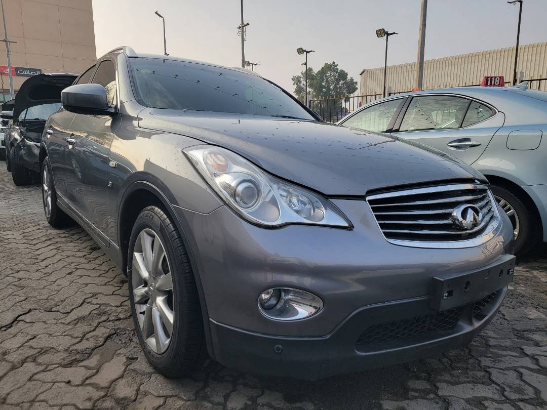 2014 INFINITI QX50 — 156504 KM — Lot EM440011 — Main - Marhaba Auctions Used Cars - Image 4