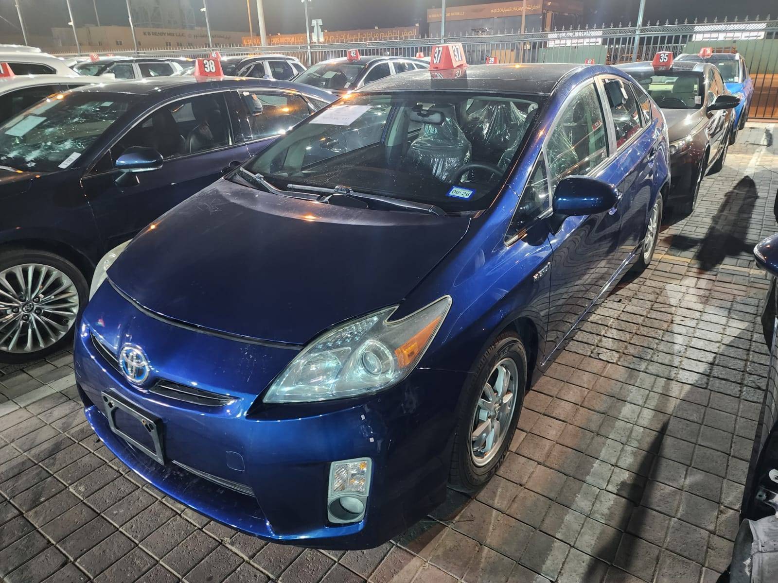 TOYOTA PRIUS