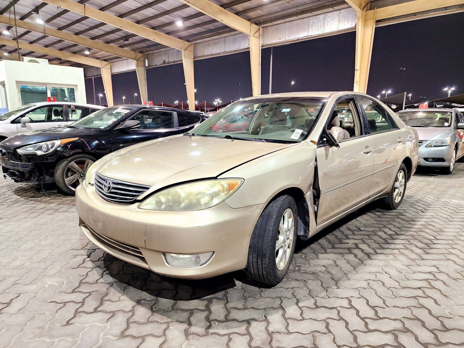 2005 TOYOTA CAMRY — 242528 Miles — Lot 73010964 — Souq - Marhaba Auctions Used Cars - Image 5
