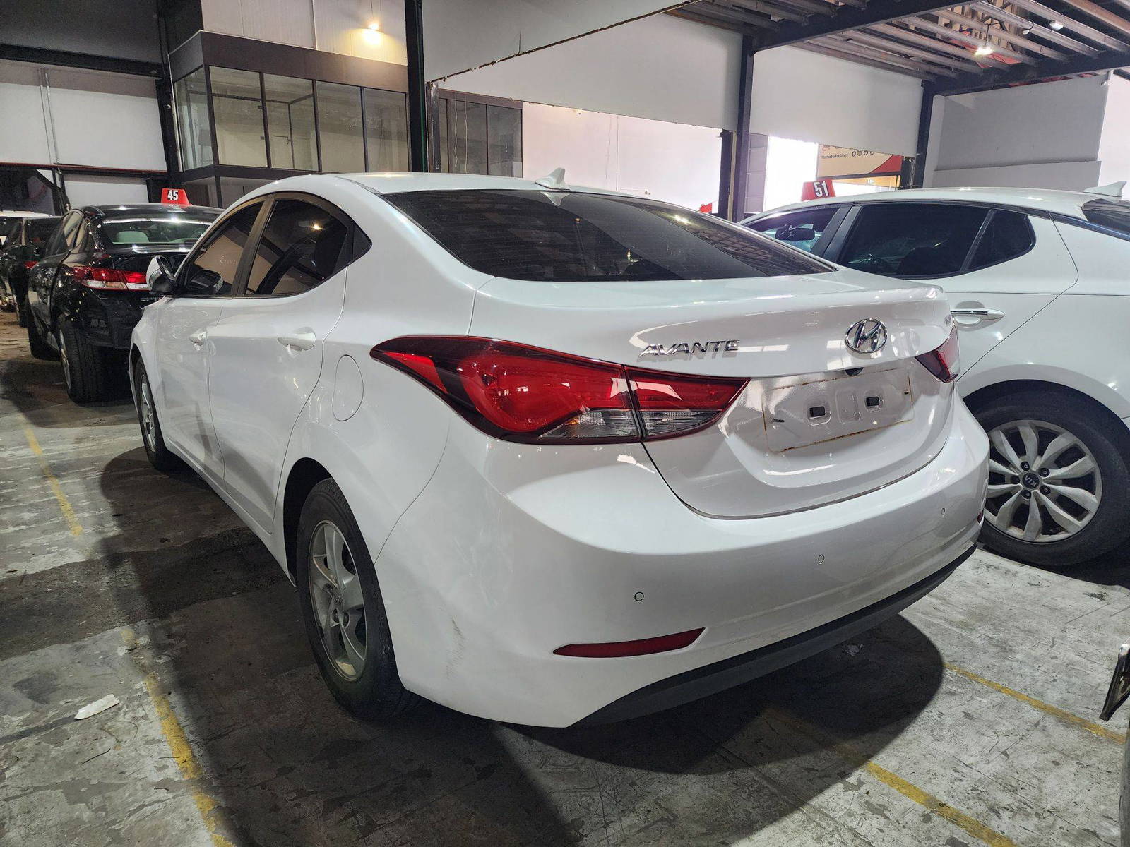 2014 HYUNDAI AVANTE — 176375 KM — Lot 079443 — Main - Marhaba Auctions Used Cars - Image 6