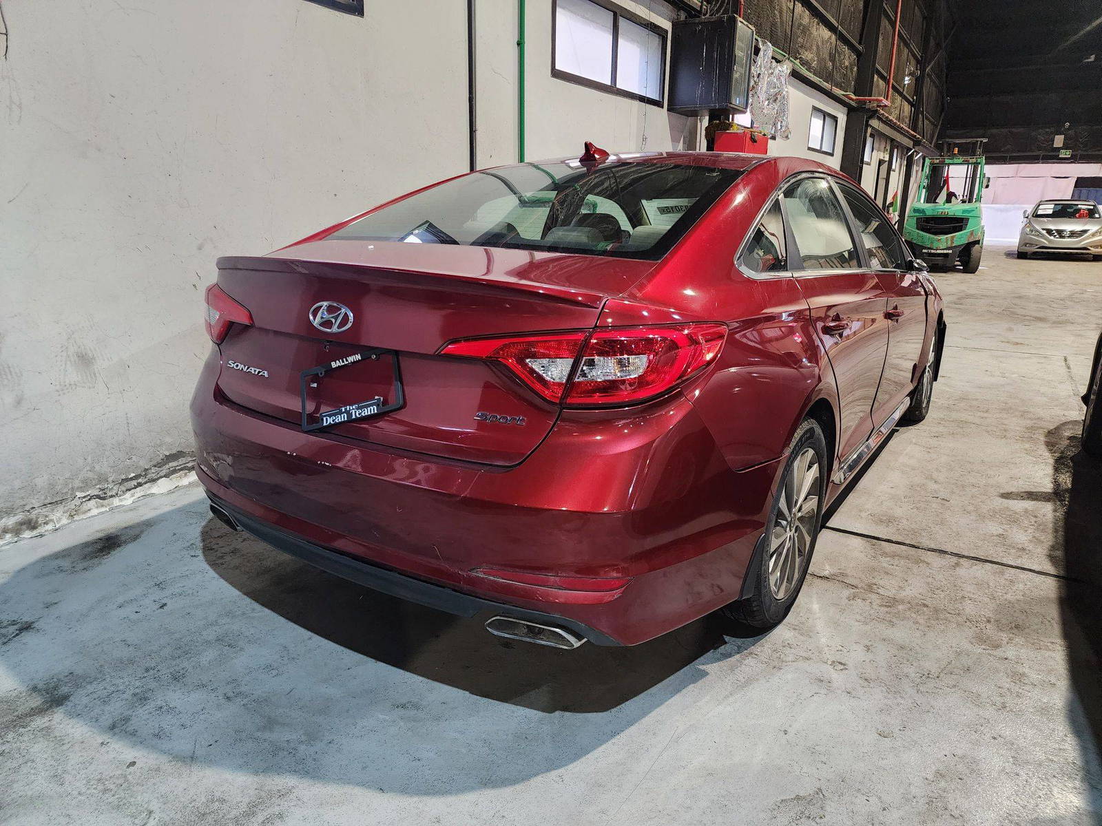 2015 HYUNDAI SONATA SPORT — 82187 Miles — Lot 224336 — Al Quoz - Marhaba Auctions Used Cars - Image 10
