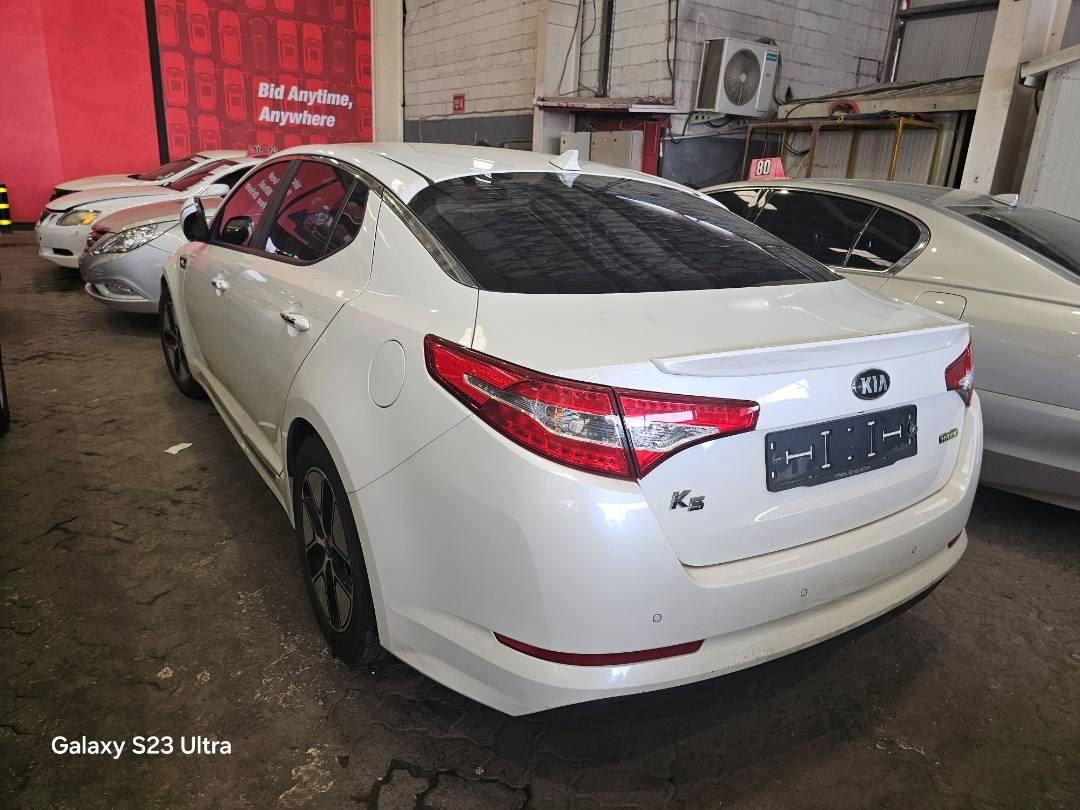 2013 KIA K5 — 133664 KM — Lot 047874 — Main - Marhaba Auctions Used Cars - Image 4