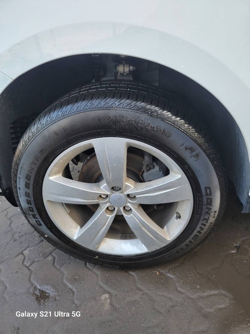2019 LAND ROVER RANGE ROVER VELAR — 59732 Miles — Lot 6KA792112 — Main - Marhaba Auctions Used Cars - Image 10