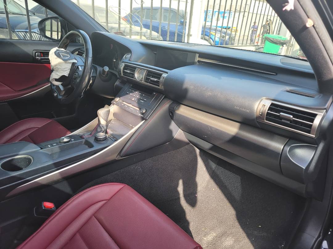 2016 LEXUS IS 300 — 135138 Miles — Lot 5010517 - Marhaba Auctions Used Cars - Image 5