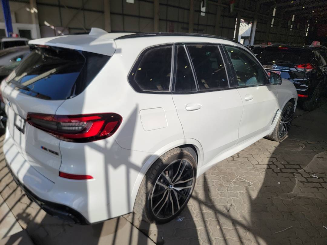 2022 BMW X5 M50I — 16000 KM — Lot N9J17486 — Main - Marhaba Auctions Used Cars - Image 5
