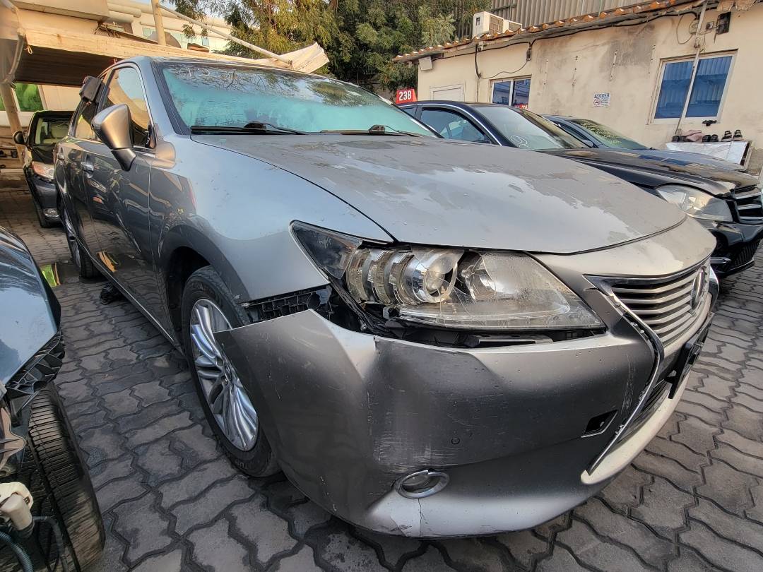 2015 LEXUS ES 350 — 162706 Miles — Lot 2195975 — Main - Marhaba Auctions Used Cars - Image 5