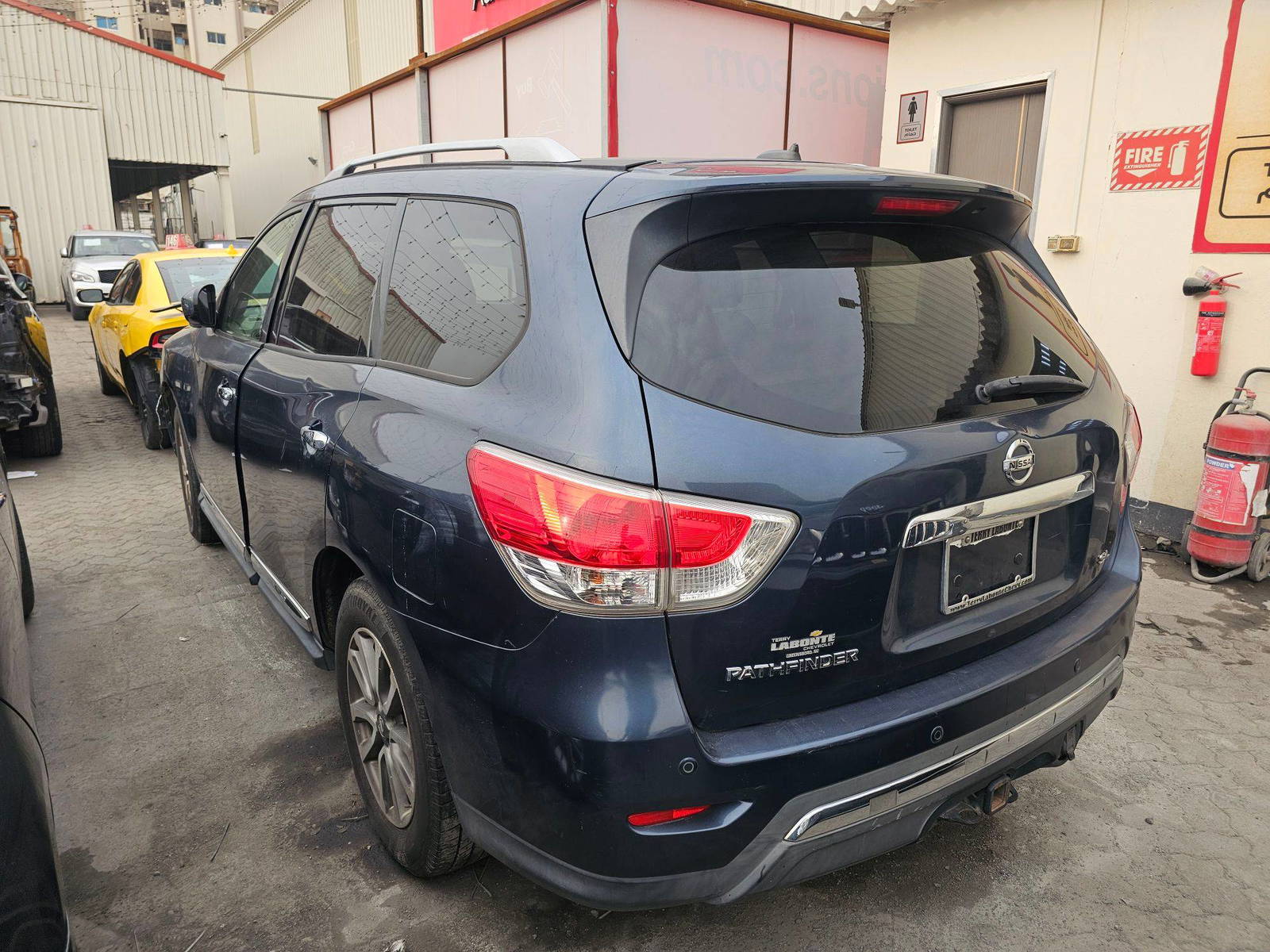 2013 NISSAN PATHFINDER — 258838 Miles — Lot 43351781 — Main - Marhaba Auctions Used Cars - Image 6