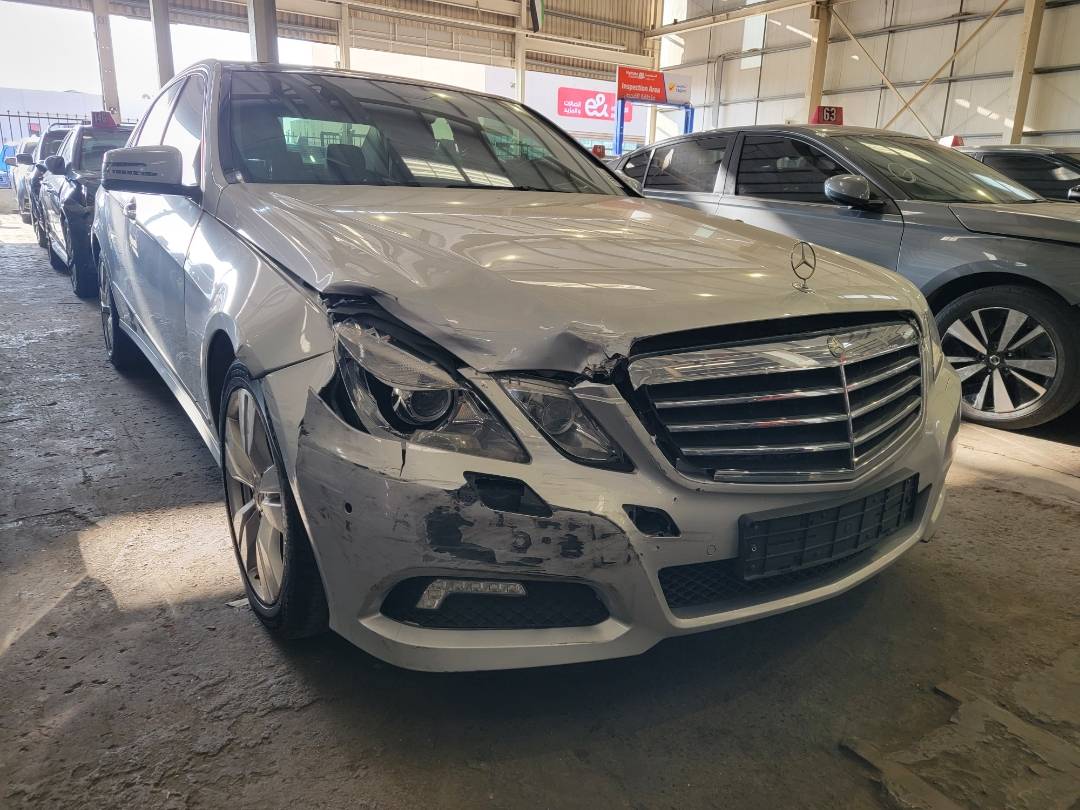 2010 MERCEDES BENZ E 350 — 192096 KM — Lot AA215075 — Main - Marhaba Auctions Used Cars - Image 4
