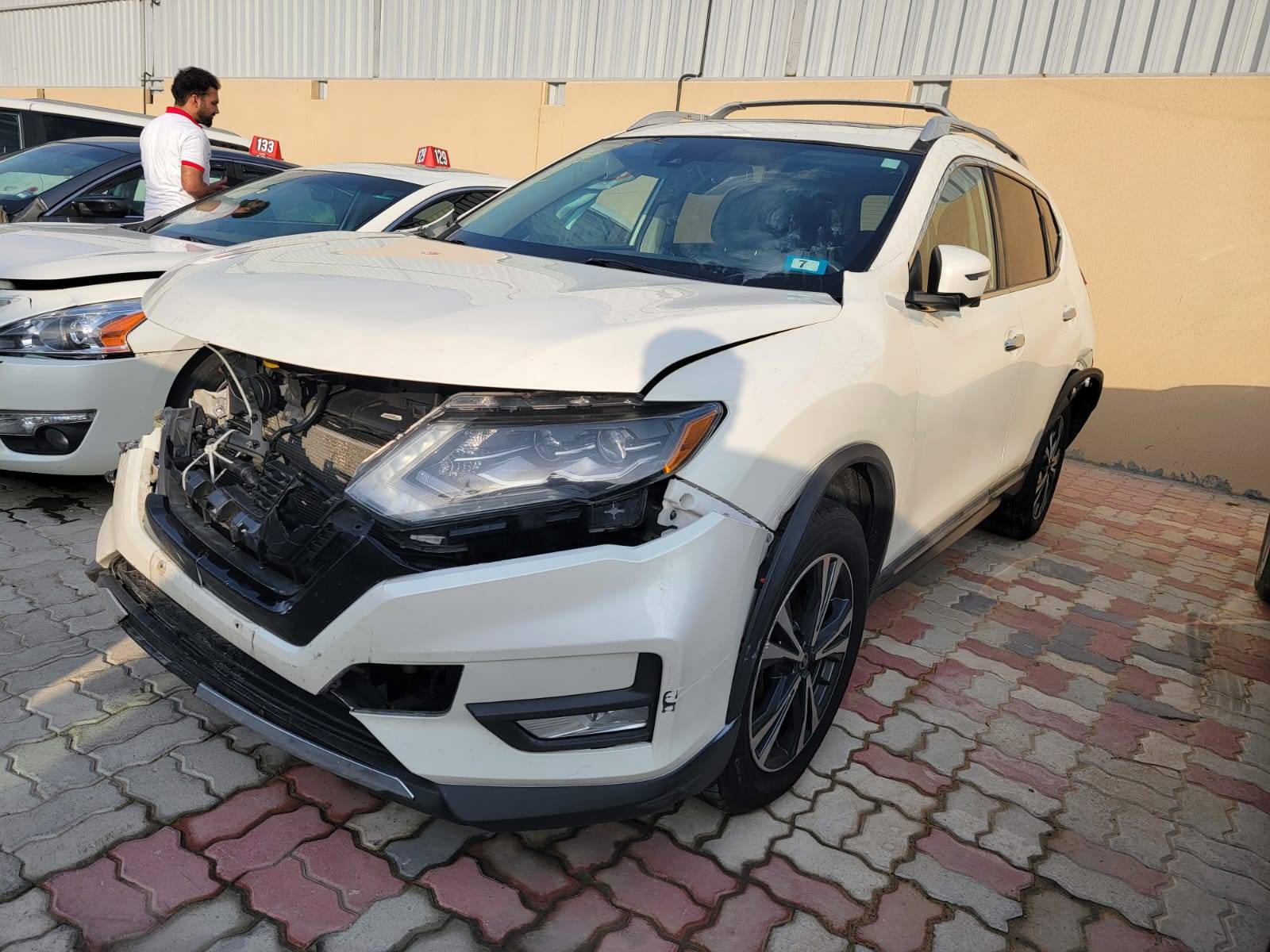NISSAN ROGUE 2017 - Marhaba Auction Used Cars - Image 8