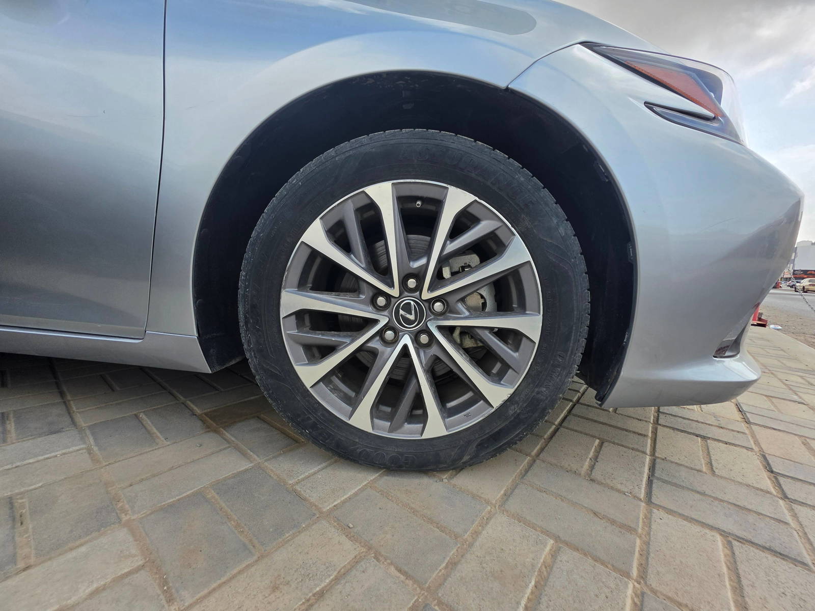 2022 LEXUS ES 300H — 153918 KM — Lot 37986558 - Marhaba Auctions Used Cars - Image 12