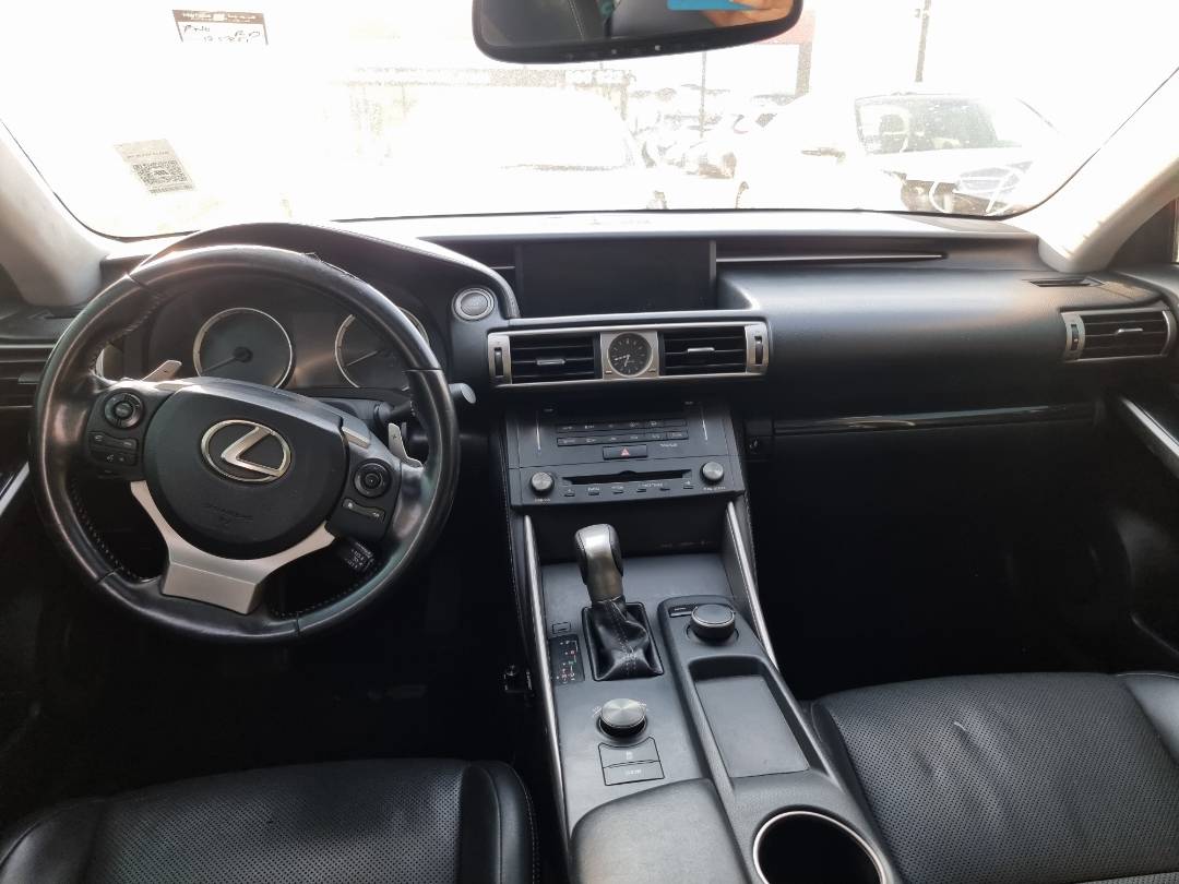 2015 LEXUS IS 250 — 125850 Miles — Lot 1254/87 — Ind. 12 - Marhaba Auctions Used Cars - Image 7