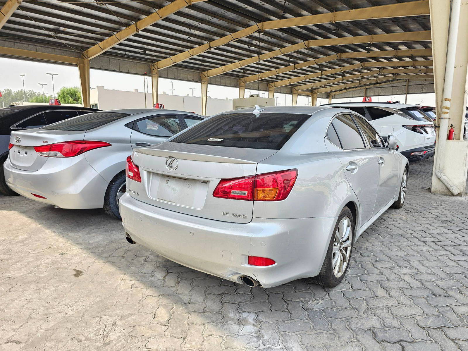 2007 LEXUS IS 250 — 243987 KM — Lot 030760 — Ind. 12 - Marhaba Auctions Used Cars - Image 4