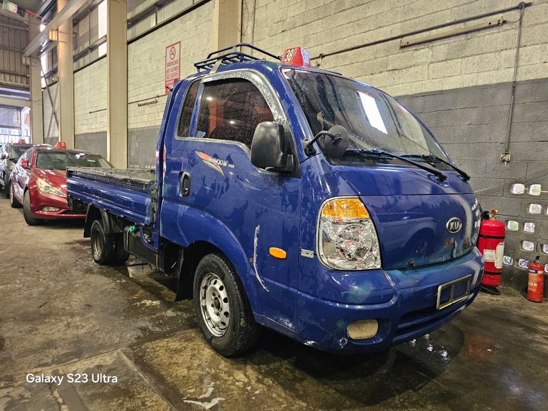 KIA BONGO 3 2011 - Marhaba Auction Used Cars - Image 5