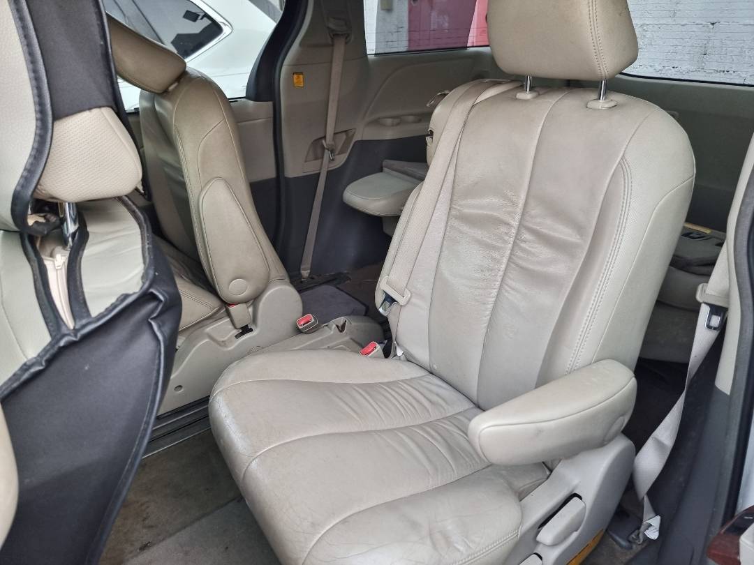 2011 TOYOTA SIENNA — 174803 Miles — Lot BS125659 — Ind. 12 - Marhaba Auctions Used Cars - Image 7
