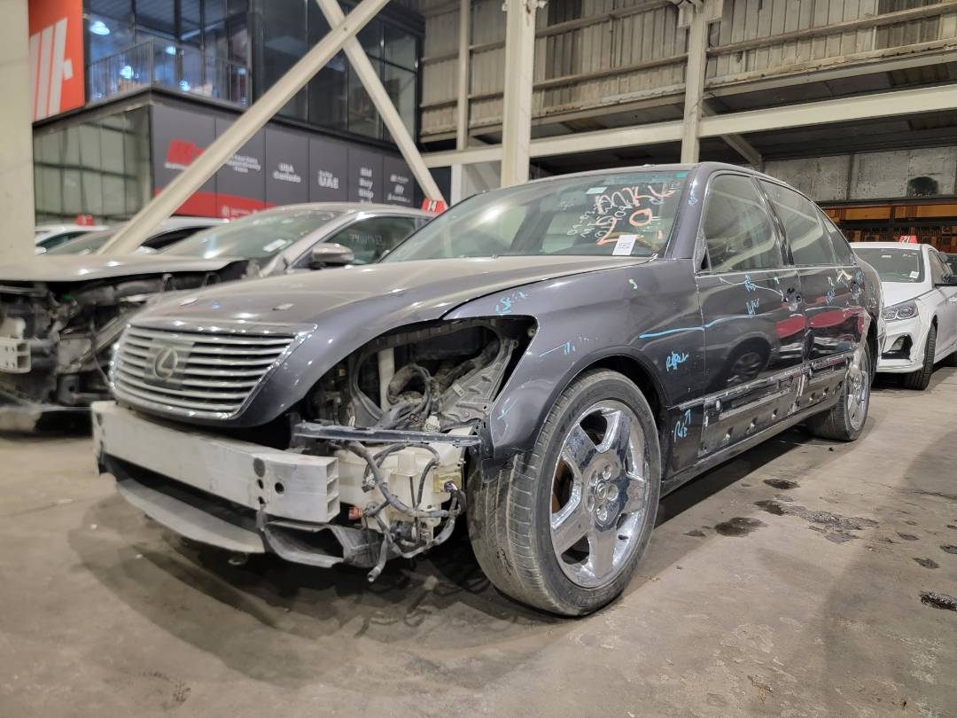 2005 LEXUS LS 430 — 176566 Miles — Lot 19046 — Main - Marhaba Auctions Used Cars - Image 5