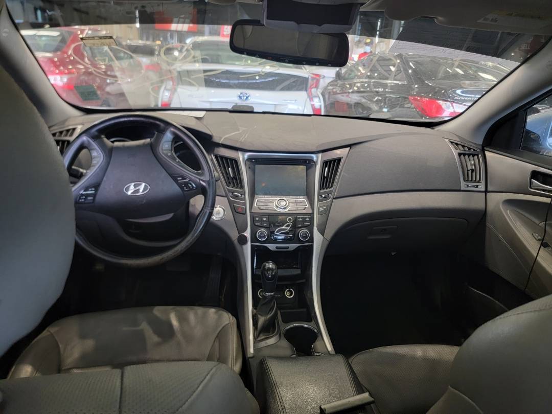 2014 HYUNDAI SONATA — 200006 Miles — Lot XEA103882 — Souq - Marhaba Auctions Used Cars - Image 7