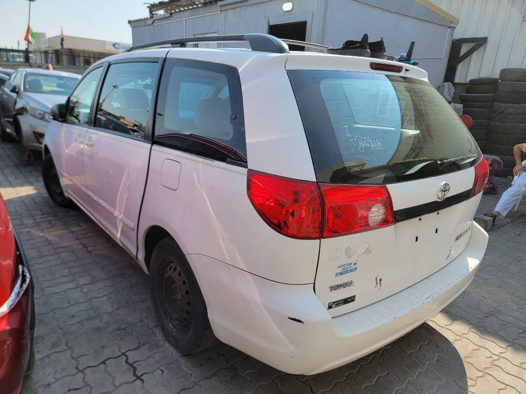 2007 TOYOTA SIENNA — 177101 Miles — Lot 35783532 - Marhaba Auctions Used Cars - Image 3