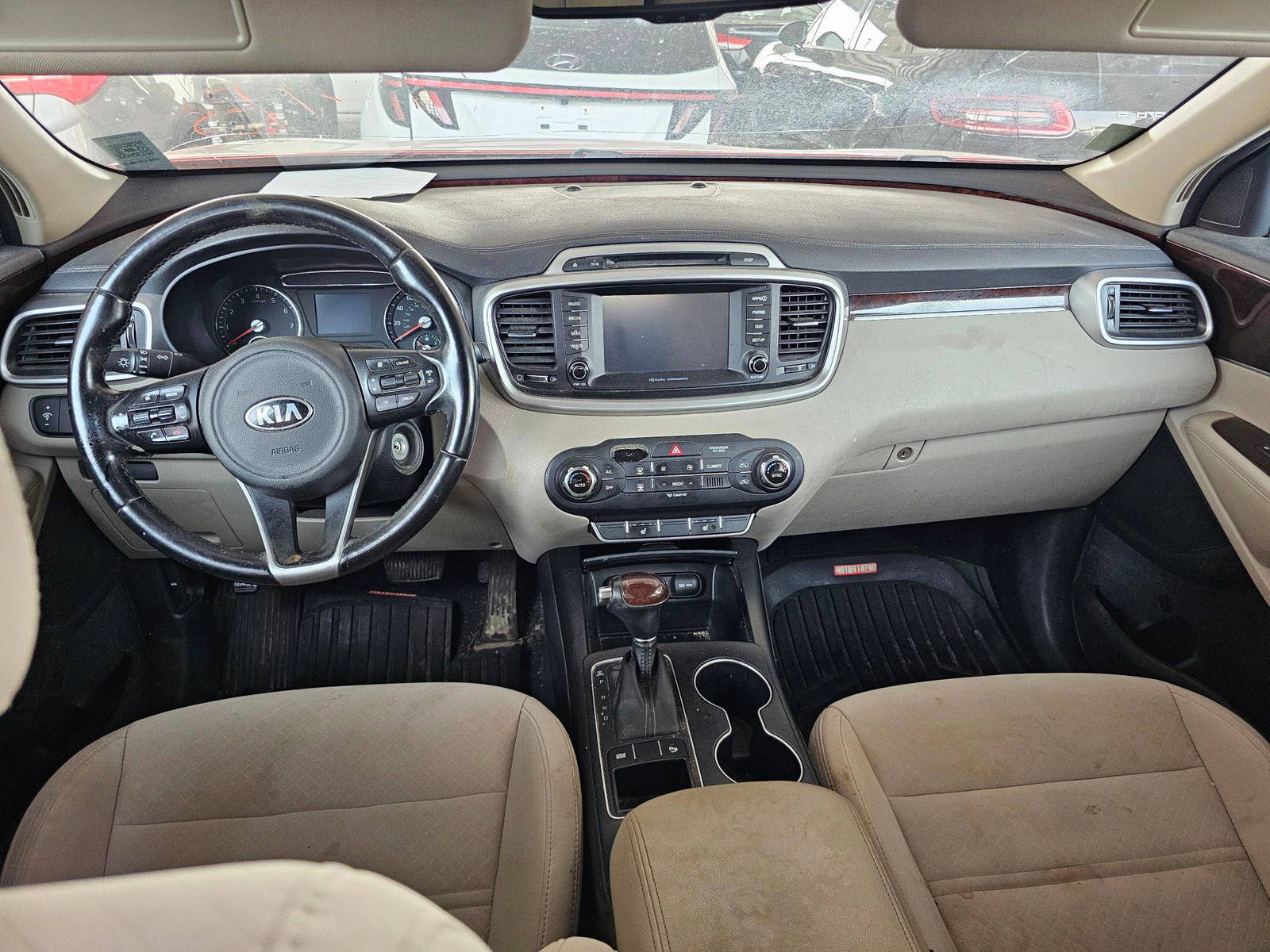 KIA SORENTO 2017 - Marhaba Auction Used Cars - Image 7