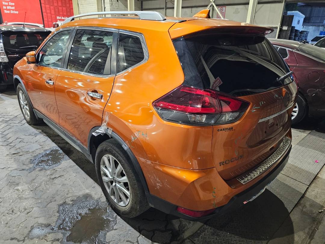 2018 NISSAN ROGUE — 108467 Miles — Lot W456604 — Main - Marhaba Auctions Used Cars - Image 5