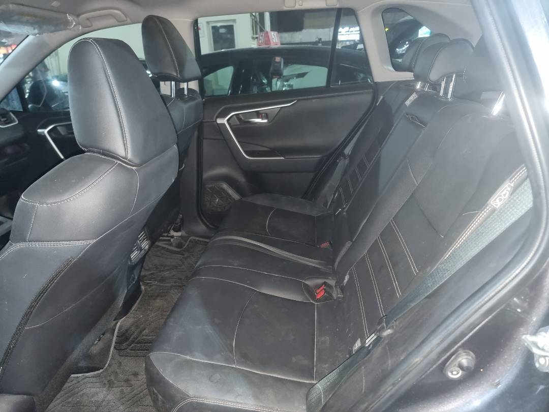 2025 TOYOTA RAV4 — 8076 KM — Lot D188241 — Ind. 12 - Marhaba Auctions Used Cars - Image 7