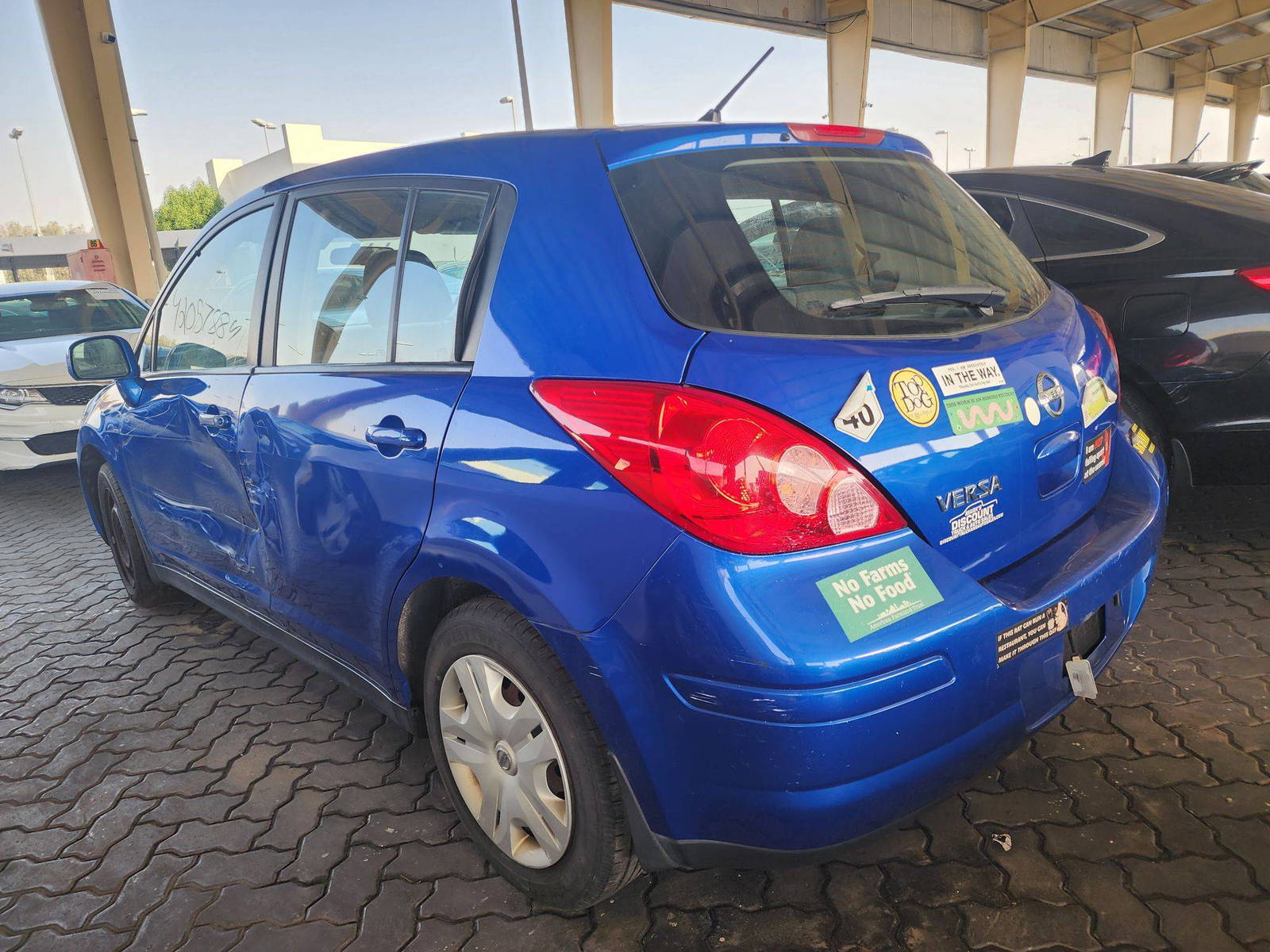 2011 NISSAN VERSA — 196821 Miles — Lot 42057884 — Souq - Marhaba Auctions Used Cars - Image 5